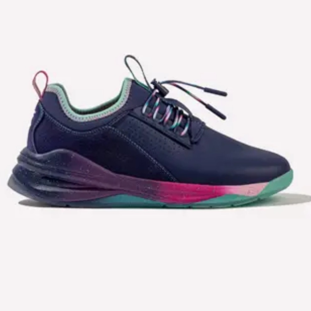 Clove Classic nursing professional sneakers blue and pink arctic pop size 9.5